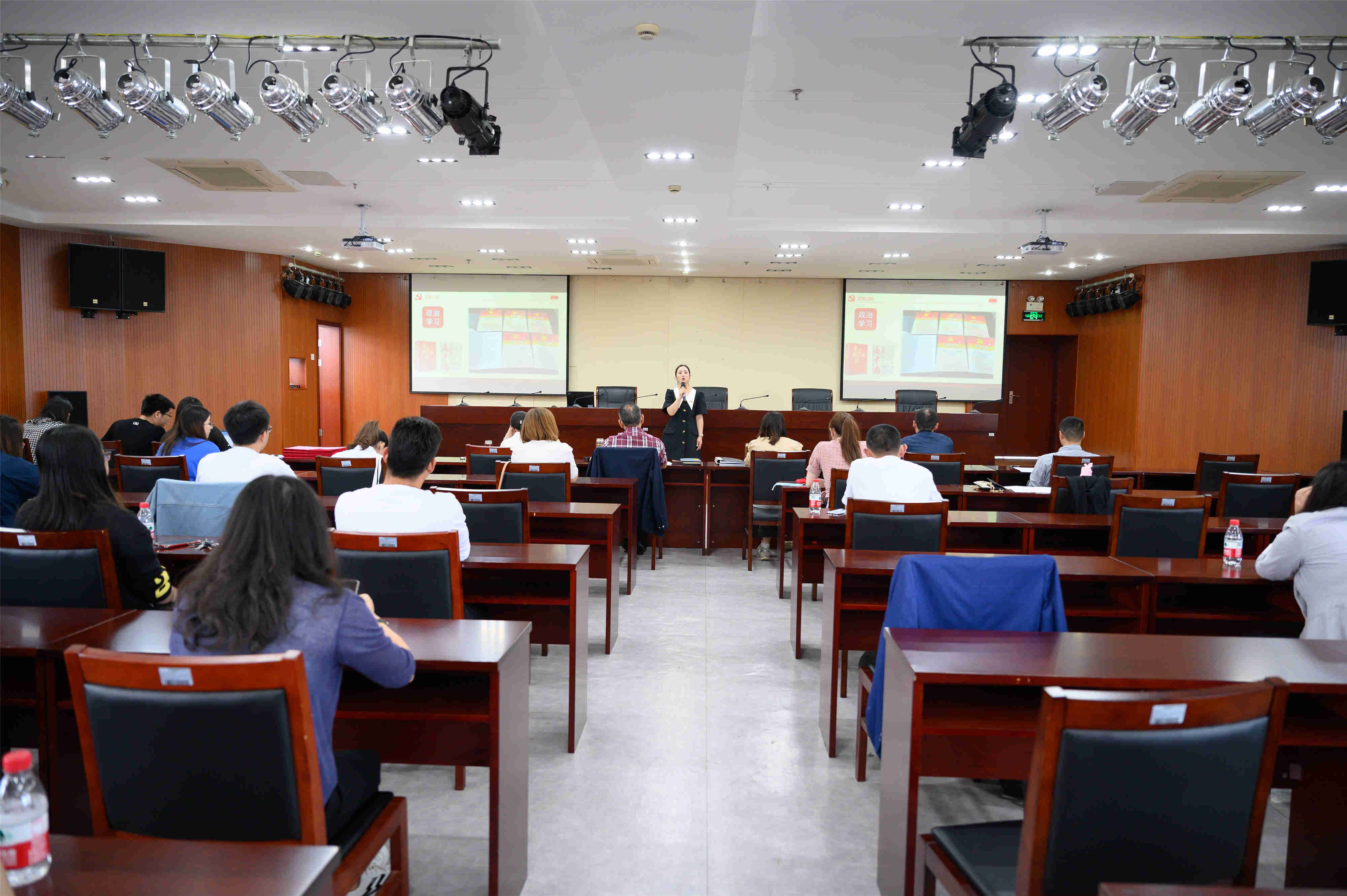 1621837997226496.jpg 1621837997226496.jpg