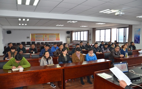 抓落實、強平臺、重權(quán)益， 聚力凝心推進企業(yè)和諧穩(wěn)定發(fā)展