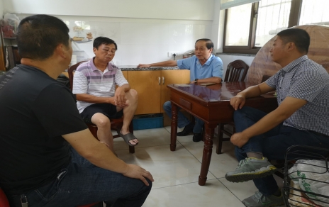 講原則、講擔(dān)當(dāng)、講奉獻(xiàn)，爭(zhēng)當(dāng)弘揚(yáng)正能量的典型 ---宣傳學(xué)習(xí)王德林同志的先進(jìn)事跡