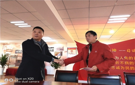 給堅持原則忠于職守的職工點個大大的贊！