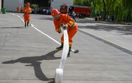 “增干勁 保供應(yīng) 為民生” 慶祝新中國成立70周年系列報道 --- 演習備戰(zhàn) 創(chuàng)建平安
