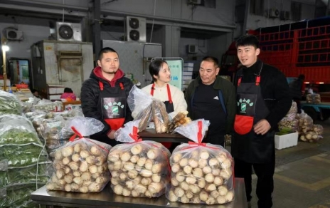 展播推廣、促銷(xiāo)擴(kuò)渠，本期“嘉昕小廚房”主角：春天的鮮蔬——竹筍